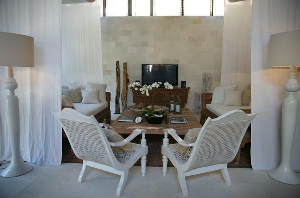 Oazia Spa Villa Bali Canggu  Exterior photo